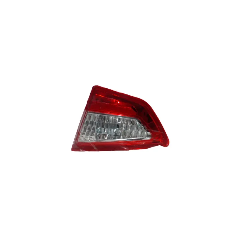 قیمت خطر عقب راست روی صندوق چانگان CS35 در اتوچین