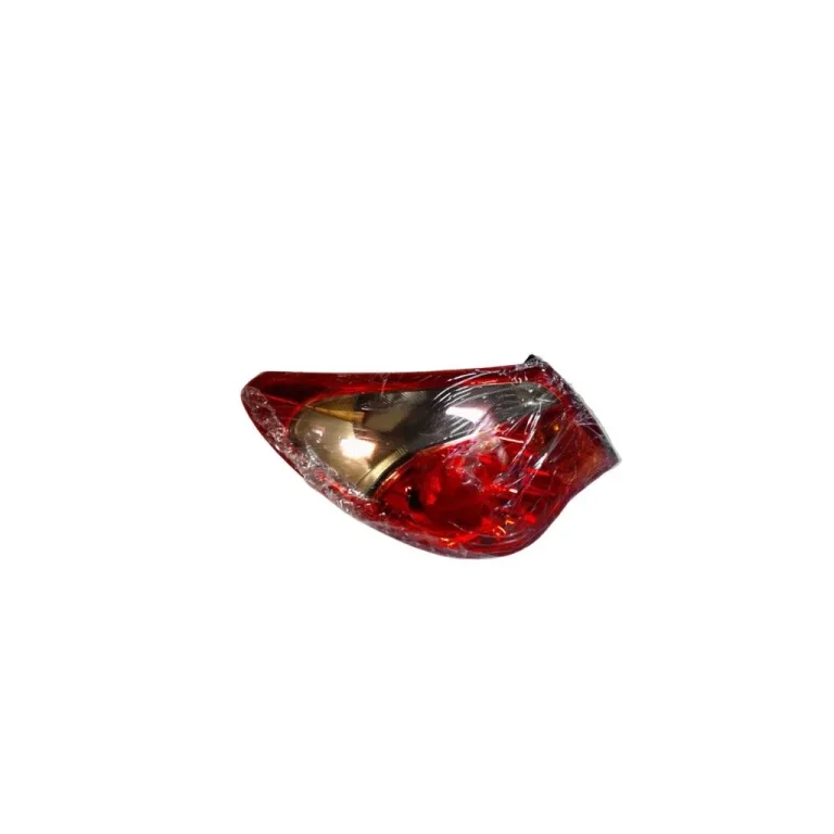 قیمت خطر عقب راست روی گلگیر ام جی 550 در اتوچین