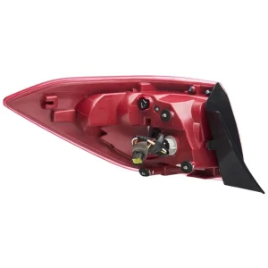 خطر عقب راست روی گلگیر لیفان 820 خطر عقب راست روی گلگیر لیفان 820