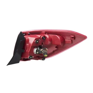 خطر عقب چپ روی گلگیر لیفان 820 خطر عقب چپ روی گلگیر لیفان 820