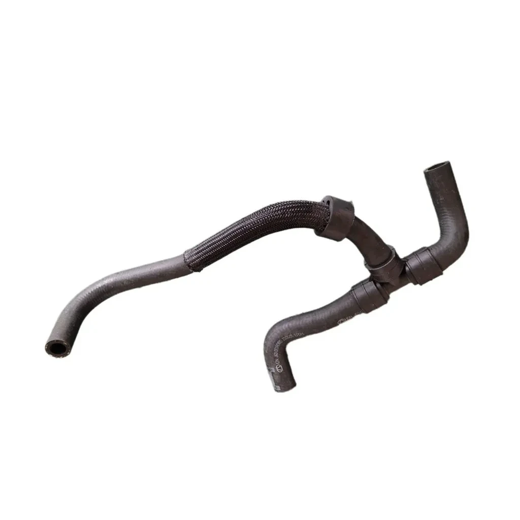 سه راهی آب مخزن انبساط به واتر پمپ چری آریزو 5,آریزو6,آریزو6 پرو آریزو6