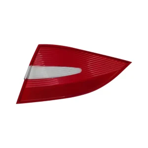 طلق چراغ عقب روی گلگیر جک J5 سمت راننده