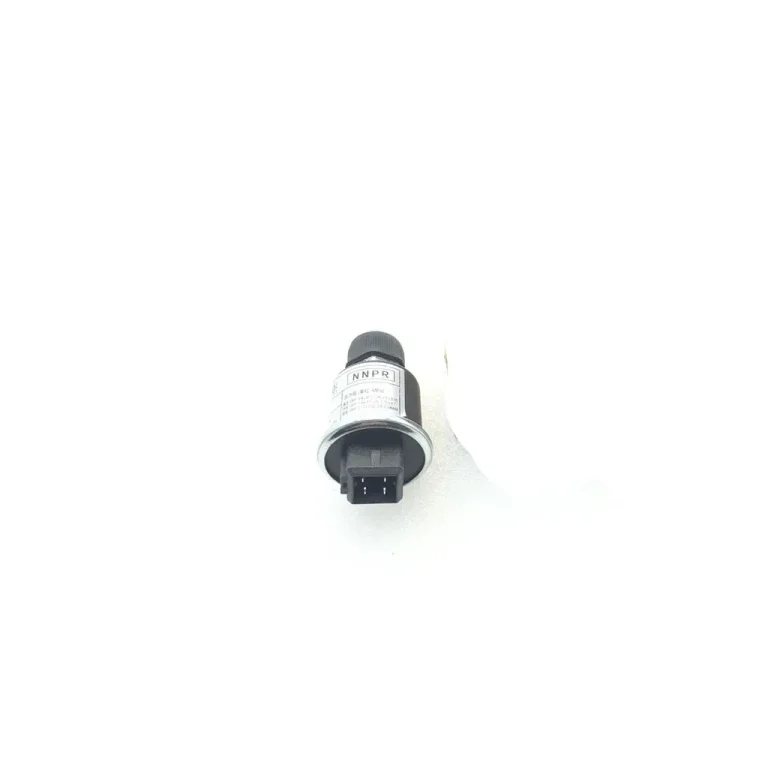 قیمت فشنگی کولر ام وی ام X33 قدیم در اتوچین